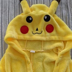 Pikachu onesie outfit size 4/4t noted as "100"
